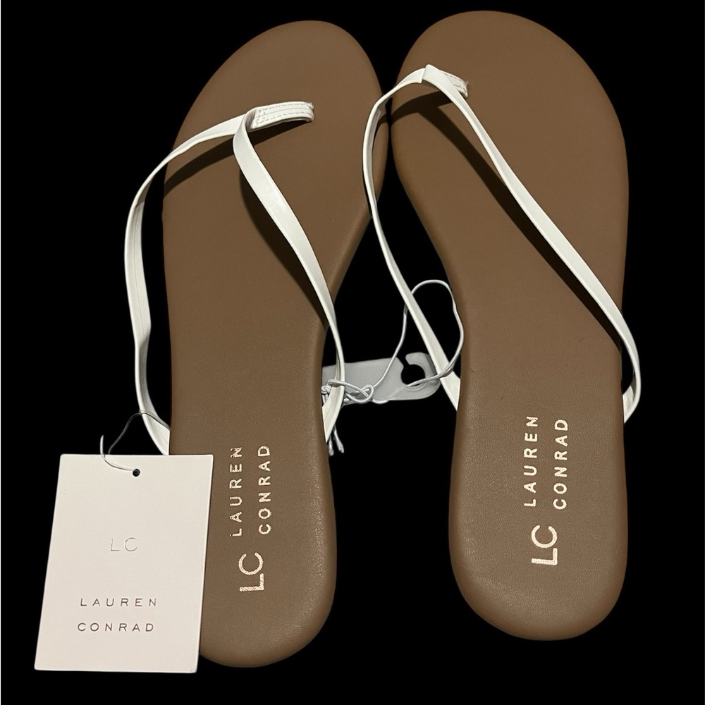 Women's 10M Lauren Conrad White Strap Tan Footbed Minimalist Slide Sandals